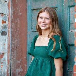 Meet your Posher, Addison